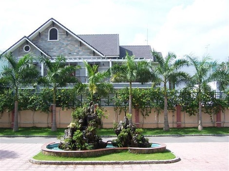 Lựa chọn cây trồng trước nhà vừa đẹp, vừa hợp phong thủy