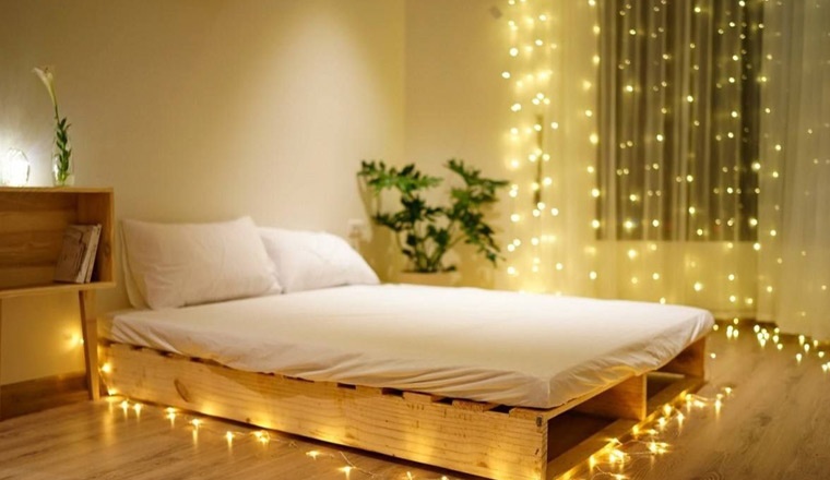 10 ý tưởng trang trí giáng sinh phòng ngủ với đèn led