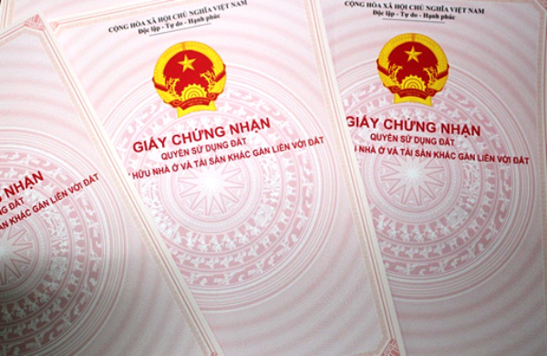 Làm thế nào để được cấp Sổ đỏ khi mua đất không đủ điều kiện tách thửa?