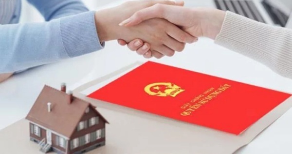 Nên công chứng hay chứng thực hợp đồng mua bán nhà đất?
