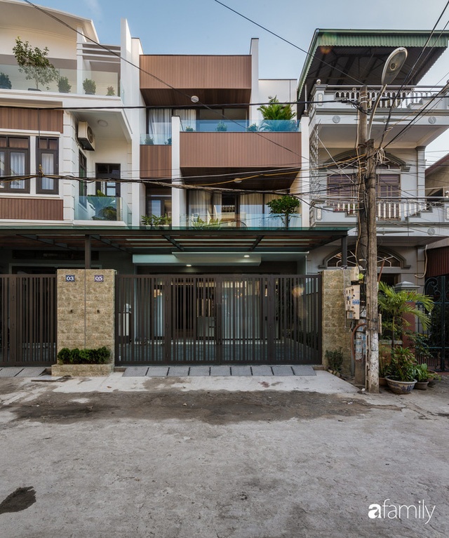 LA House - Ngôi nhà 2 tầng đơn giản và hiện đại