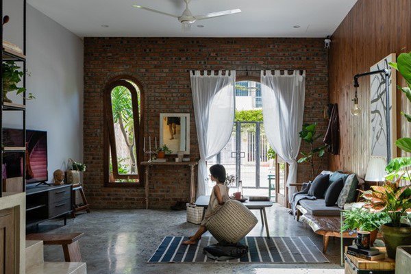Mê mẩn trước vẻ đẹp mộc mạc, độc đáo của mặt tiền ngôi nhà phố tại Đà Nẵng