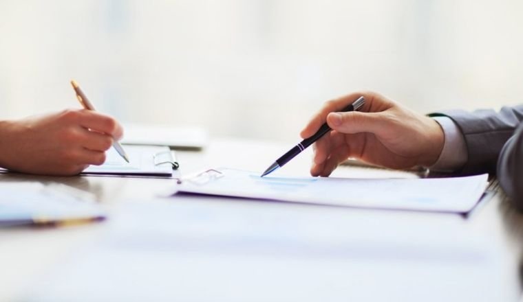 Những cái "bẫy" trong hợp đồng mua bán bất động sản