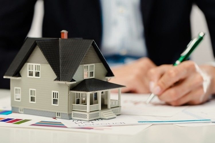 Thân nhân liệt sĩ có được miễn giảm tiền sử dụng đất không?