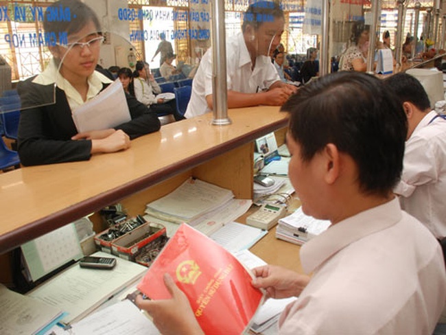 Giải đáp thắc mắc: 1 sổ đỏ có được thế chấp ở nhiều ngân hàng không?