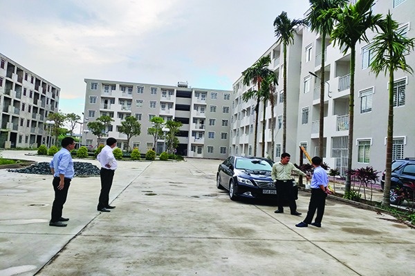 Quy định của pháp luật về việc thực hiện dự án nhà ở xã hội không khớp với đời sống thực tế
