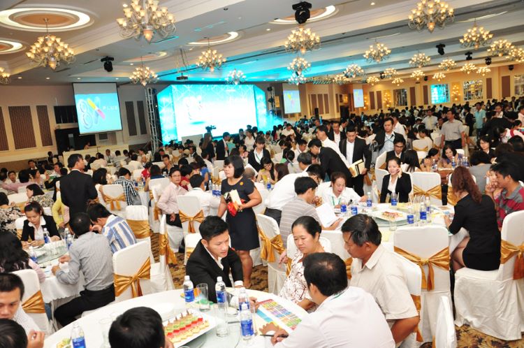 Covid-19: Khó khăn hay "lửa thử vàng" của doanh nghiệp bất động sản?