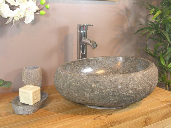 Mẫu lavabo đá tự nhiên cho phòng tắm