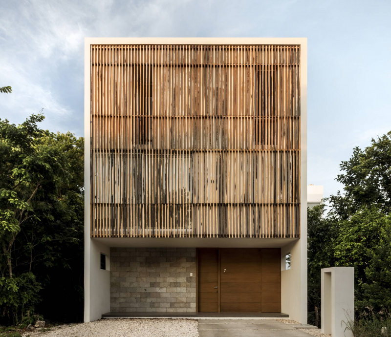 Ciruelo 7 House – ngôi nhà với phong cách tối giản cùng mặt tiền lam gỗ nhìn cứ ngỡ như ở Việt Nam