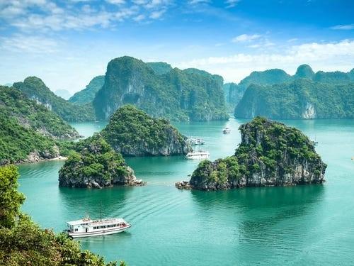 Việt Nam nằm trong 13 điểm nóng du lịch sẽ mở cửa cho du khách quốc tế vào tháng 7
