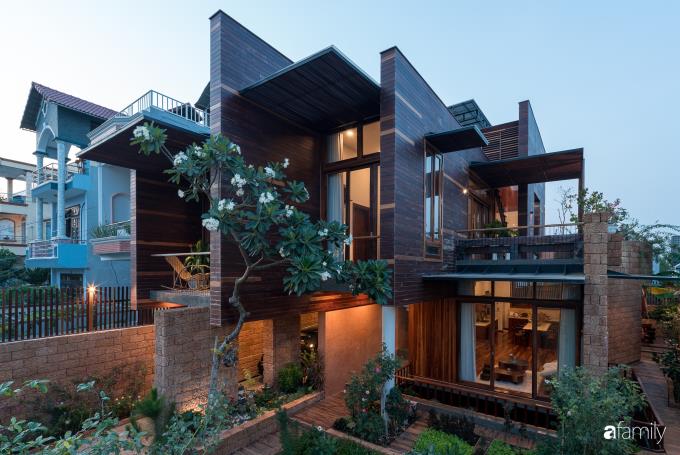 Bố mẹ trẻ xây nhà vườn 300m² giúp các con sống gần gũi với thiên nhiên ở Thủ Đức