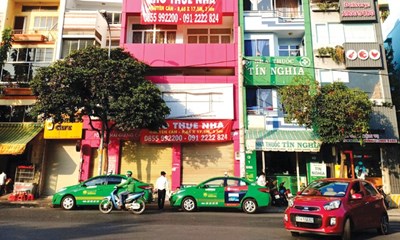 Hậu Covid-19, nhà phố mặt tiền đua nhau rao bán