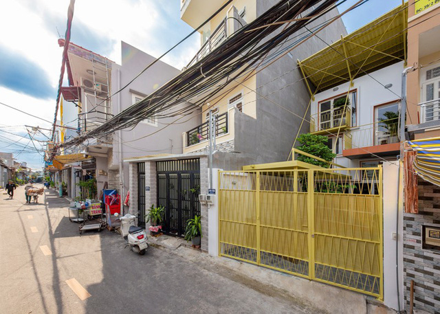 Ngôi nhà lợp mái tôn vẫn mát rười rượi ở TP.HCM