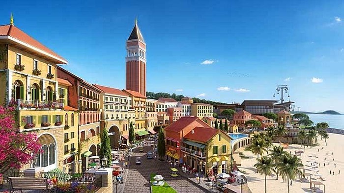 Khu phố đêm sôi động Central Village: Át chủ bài đưa Phú Quốc phục hồi sau Covid