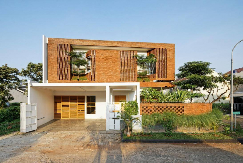 Sống chan hòa với thiên nhiên như Flick House – Căn nhà gạch nung được bao quanh bởi 4 khu vườn nhỏ xanh mát