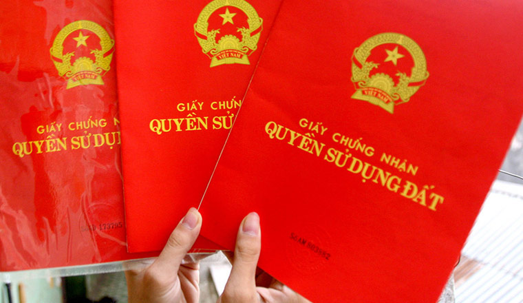 Phạt tiền tỷ nếu chủ đầu tư chậm làm sổ đỏ, sổ hồng