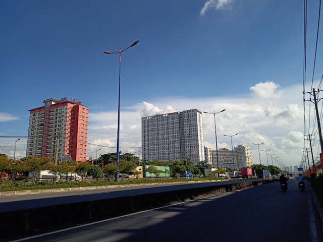 "Việc thực hiện xây dựng thành phố phía Đông phải đồng bộ với nhau"
