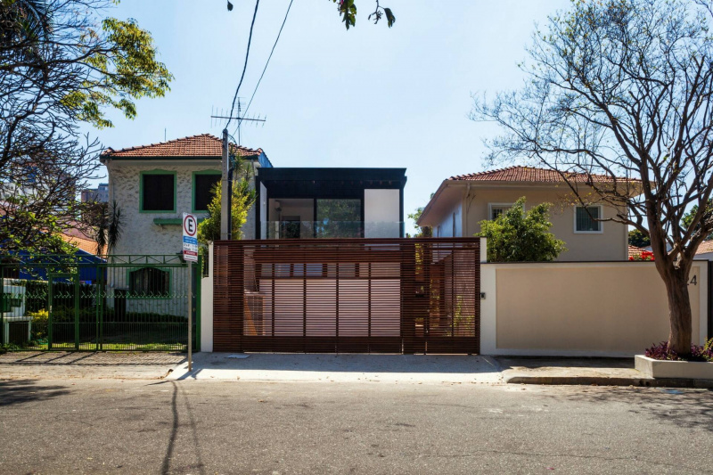 House 7×37 – Căn nhà “nghỉ dưỡng” đáng mơ ước của gia đình trẻ sắp chào đón thêm em bé