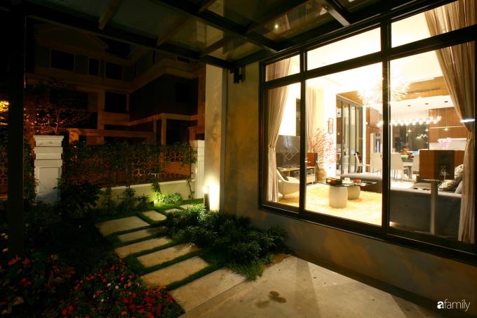 Học hỏi ngay phương pháp cải tạo căn nhà 240m² thành không gian hiện đại, sang trọng