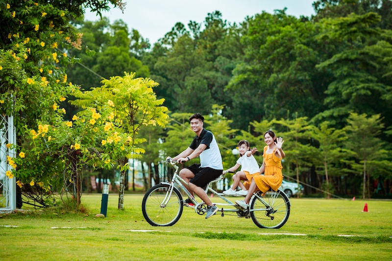 Mê mẩn với sắc thu nơi vương quốc hoa hồng, tình yêu và nghệ thuật