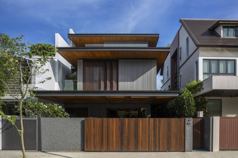 Open Ended House – Ngôi nhà Singapore nổi bật nhờ mái hiên siêu rộng và không gian sống xanh mướt tuyệt vời