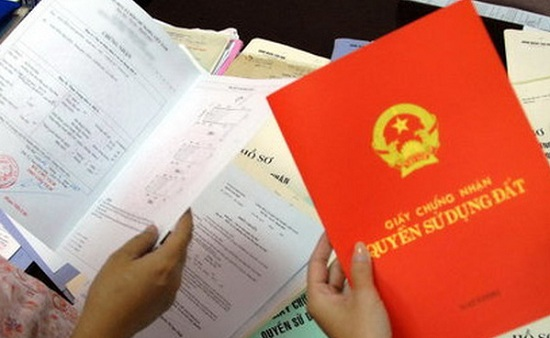 Người nhận thừa kế tiếp tục trả nợ tiền sử dụng đất theo quy định