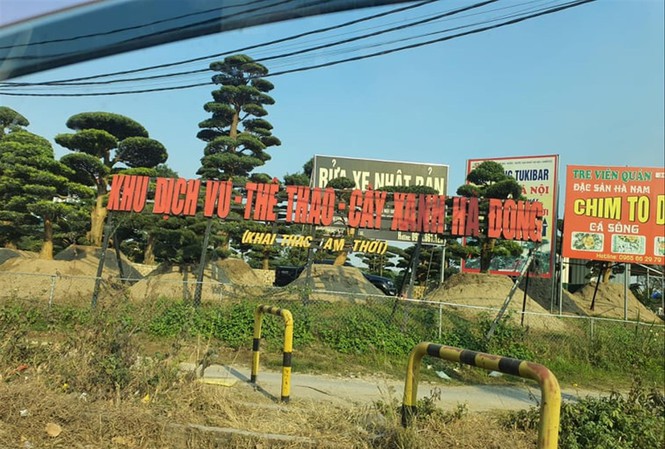 Hà Nội: Thực trạng xẻ đất công viên cho thuê giá "bèo"