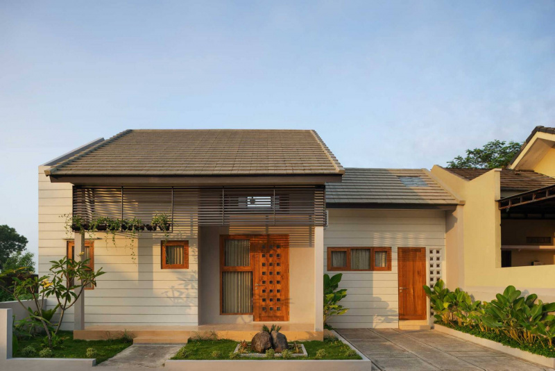 Tổ ấm 80m2 tách biệt cuộc sống thành thị bận rộn của đôi vợ chồng trẻ tại Indonesia