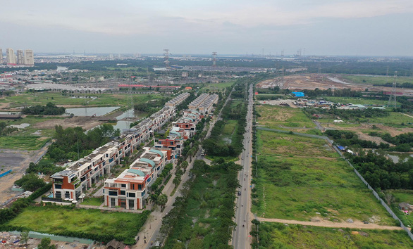 TP. HCM: Thu hồi thêm đất hai bên đường, bán đấu giá cao để bồi thường cho dân