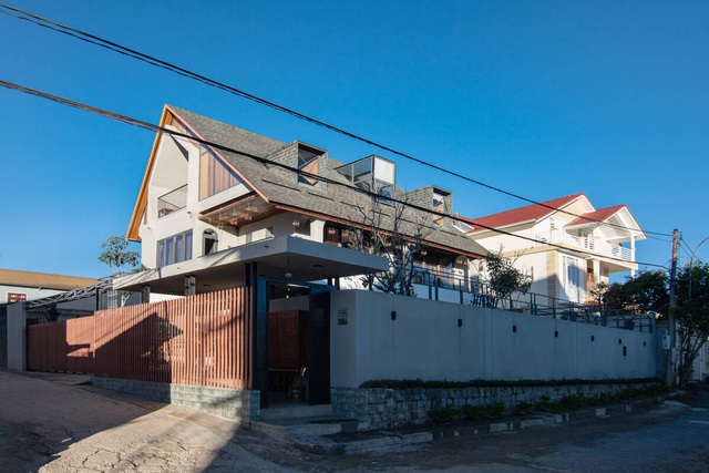 Khám phá nội thất tinh tế đến từng chi tiết của căn biệt thự 400m2 trên đỉnh đồi Đà Lạt