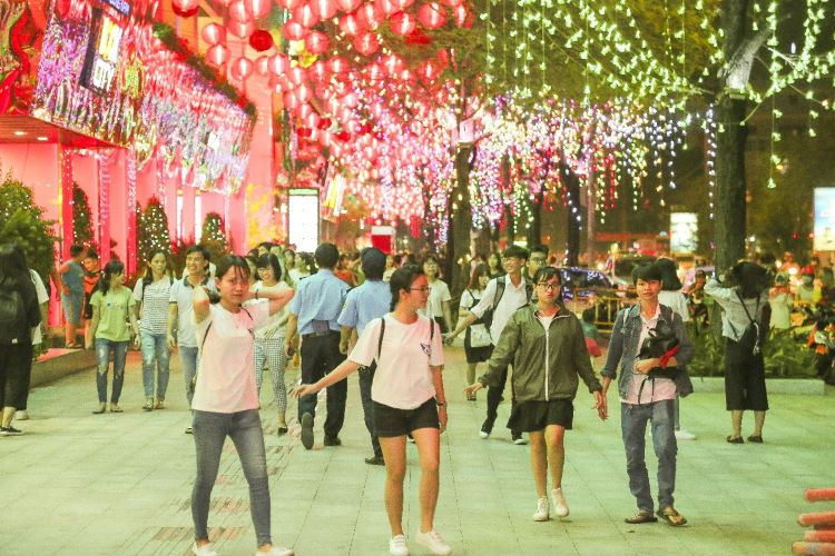 Top 7 địa điểm vui chơi nhất định phải đến ở Quận 5