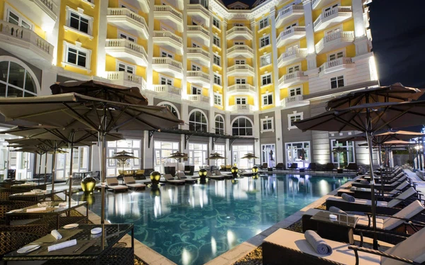 Tập đoàn Hoàng Gia Hội An chính thức đổi tên thành Royal Capital Group