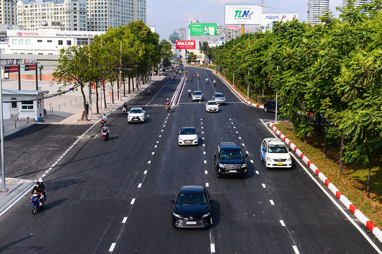 Hoàn thành việc cải tạo đường Nguyễn Hữu Cảnh, TP. Hồ Chí Minh