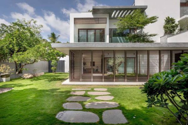 Độc đáo và hiện đại với thiết kế biệt thự 2 tầng mái bằng