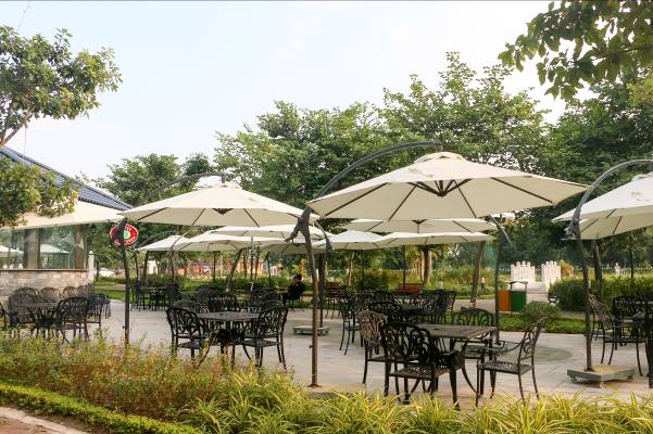 Nhà ở dưới 2 tỷ đồng ngày càng hiếm, nhiều người tìm căn hộ cao cấp từ 1,8 tỷ ở Long Biên