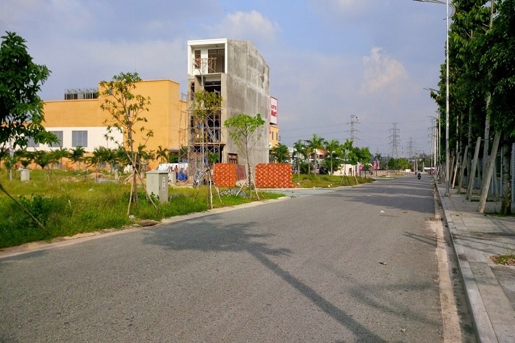 Làm sao để tránh rủi ro khi mua đất thổ cư?