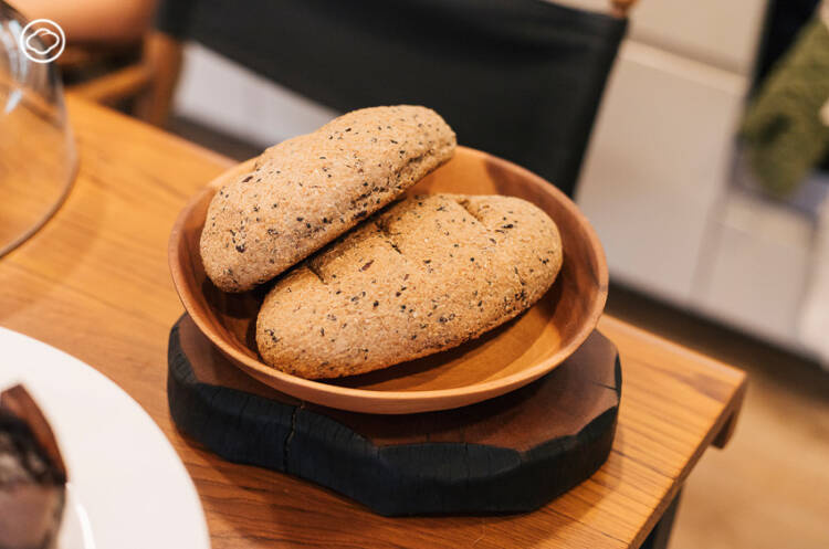 Nhà Bánh Mì Thái Lan: Sự kết hợp không gian sống và kinh doanh ấm áp của đôi vợ chồng