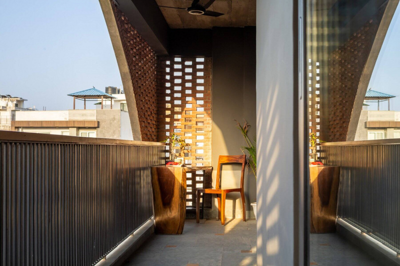 Safdarjang Residence: Nhà phố được thiết kế khéo léo như căn hộ studio