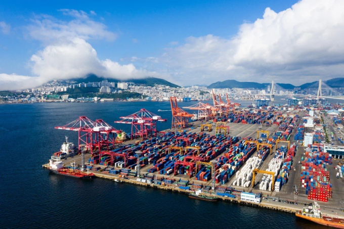 Thị trường bất động sản logistics và công nghiệp: Vững vàng giữa làn sóng đại dịch Covid-19