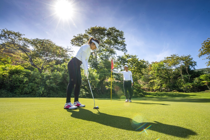 Vietnam Airlines và Vinpearl tổ chức giải golf “Green Journey to Phú Quốc”
