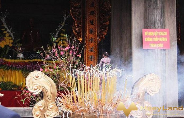 Ý nghĩa dâng hương và tầm quan trọng đối với người Việt Nam
