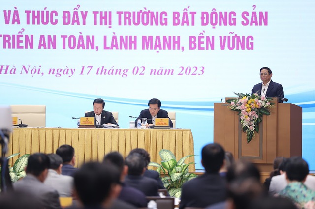 Thủ tướng: Liệu giá bất động sản đã phù hợp với thu nhập chưa?