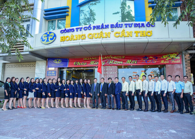 Cổ phiếu Địa ốc Hoàng Quân tăng trần, công ty con bị xử phạt