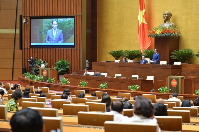 Quốc hội thảo luận về quản lý và sử dụng nguồn lực phòng, chống dịch Covid-19