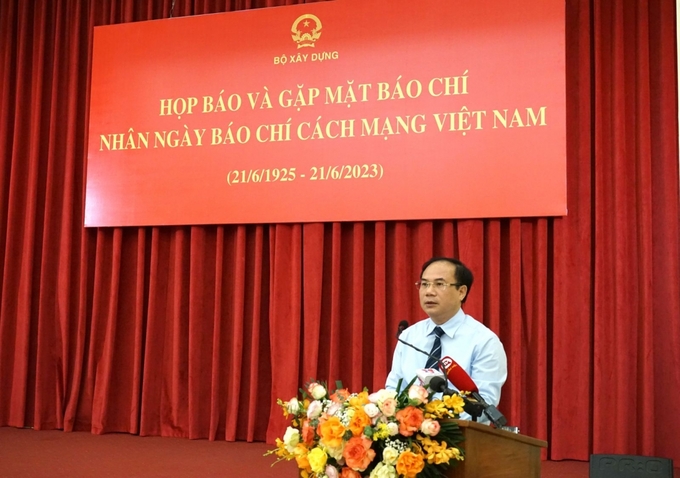 Thứ trưởng Nguyễn Văn Sinh: Thông tin báo chí giúp ngành Xây dựng tăng cường thêm khả năng quản lý nhà nước