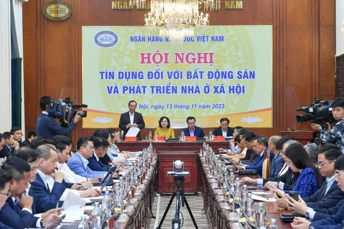 Tín dụng bất động sản chiếm hơn 21% tổng dư nợ