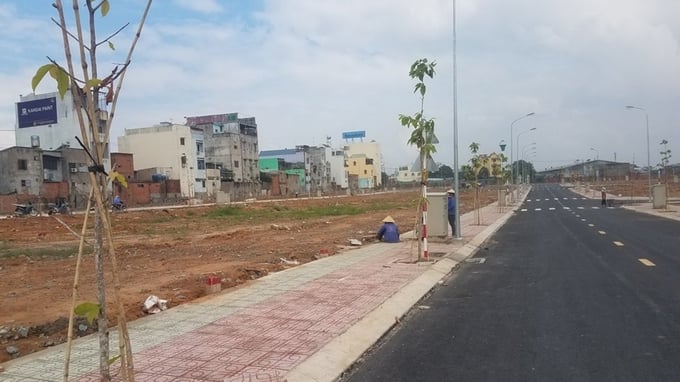 Cung lẫn cầu nhà phố, đất nền ở thị trường phía Nam đều yếu