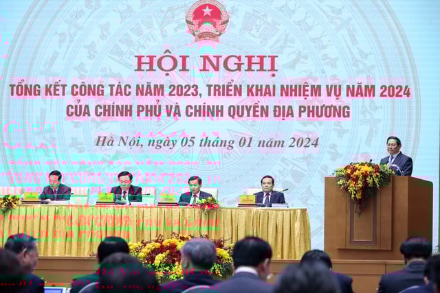 Thủ tướng: Năm 2024 quyết tâm tiết kiệm chi và tăng thu ngân sách nhà nước ít nhất 5%