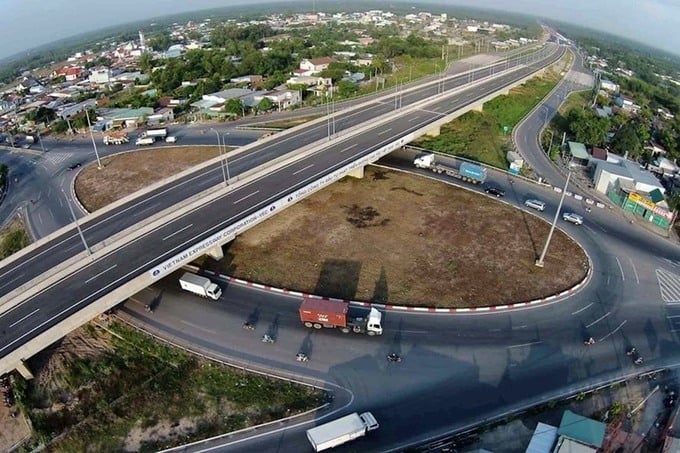 Cần hơn 9.140 tỷ đồng đầu tư đường cao tốc Dầu Giây - Tân Phú