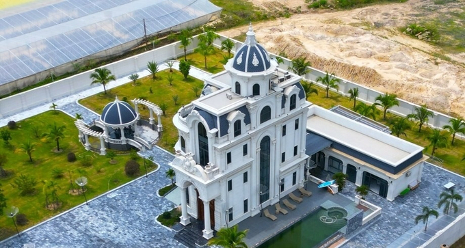 Tiến hành tháo dở biệt thự hàng nghìn m2 xây trái phép ở Bình Thuận